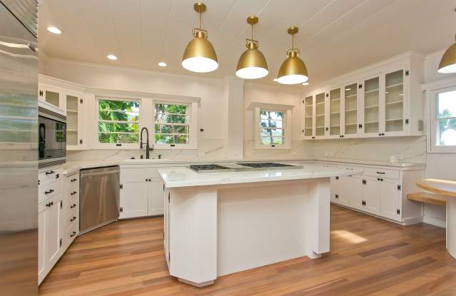 Rarely Available Private Estate in Manoa! Move in Ready! photos photos