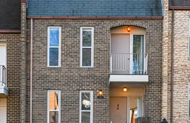3 Bed 3.5 Bath Townhouse in Tysons Corner - 1727 Cy Court, Tysons Corner, VA 22182