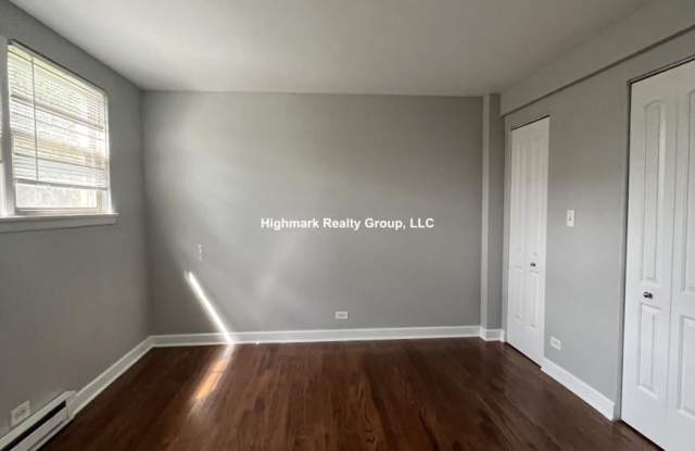 7630 North Milwaukee Ave. photos photos