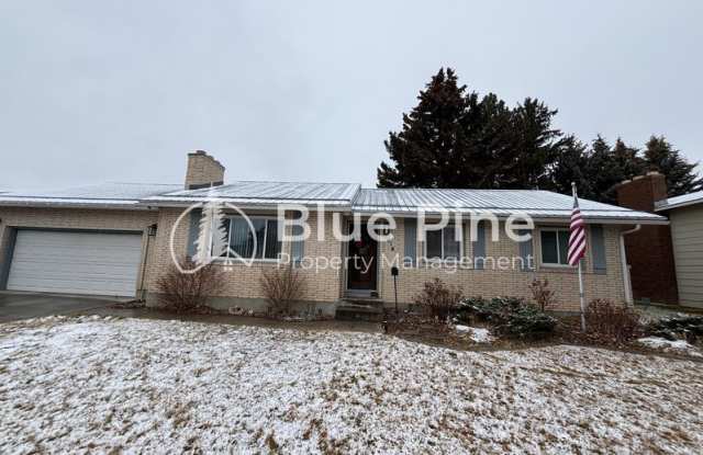 2014 Tiffany Drive photos photos