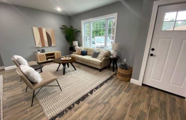 825 Allwood Rd photos photos