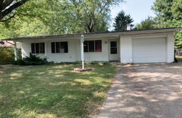 3 bedroom, 2 bath House: Available July 2026! - 828 South Harvey Drive, Bloomington, IN 47403