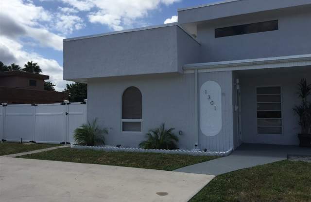1301 NW 17th Ave Gallery 2