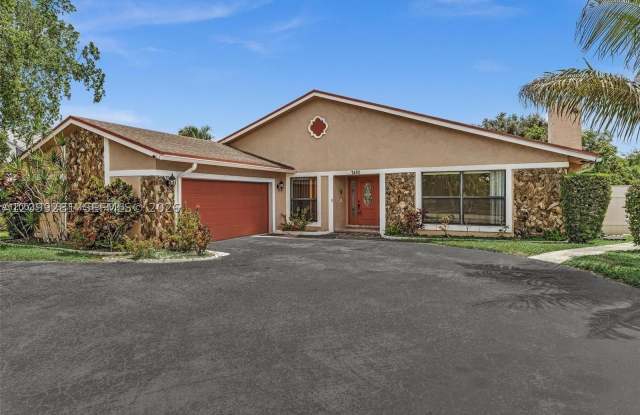 7480 NW 37th Ct Gallery 2
