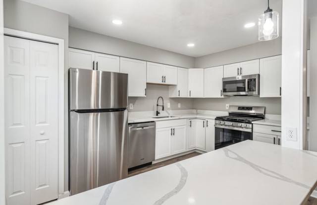 10701 Houck Dr photos photos