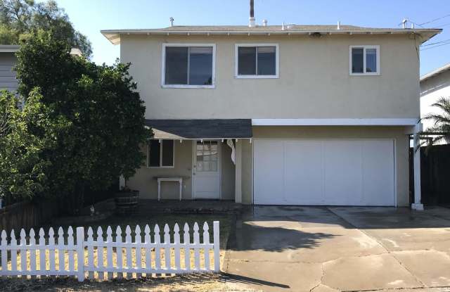 717 Benson Way Gallery 2