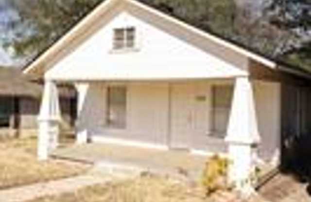 Very cute 2 bedroom 1 bath across the street from Clinton West Elementary School. photos photos