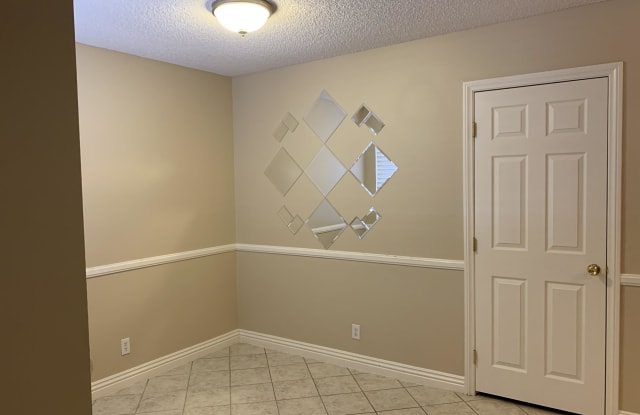 4280 Tara Avenue - 1, #C Gallery 4