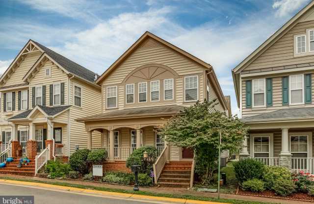 7787 GRANDWIND DRIVE Gallery 2