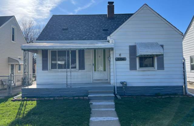 Great 3 Bed, 2 Bath home with Garage  Finished Basement!!! - 22041 Donald Avenue, Eastpointe, MI 48021
