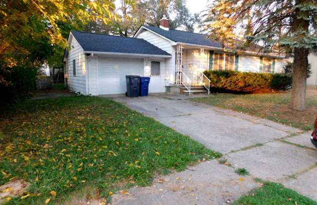 Two-Bedroom Ranch with 1.5-Car Garage Gallery 4