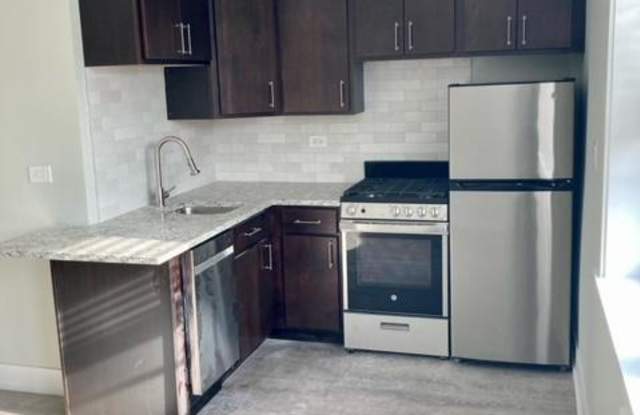 447 W Barry Ave photos photos