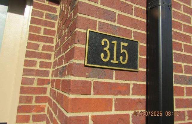 315 Railroad Avenue Gallery 2
