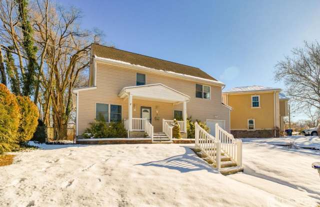 3 Green Acres Avenue photos photos