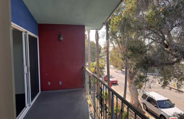 2639 6th Street photos photos