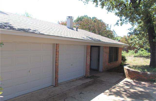 1000 Autumn Oak Drive Gallery 3