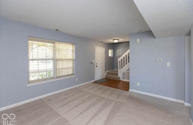 5526 Burning Tree Court Gallery 3