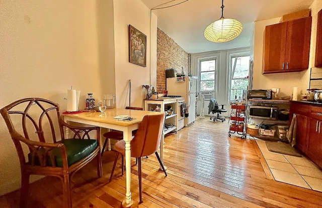 318 Jefferson St - 318 Jefferson Street, Brooklyn, NY 11237 318 Jefferson St - 318 Jefferson Street, Brooklyn, NY 11237