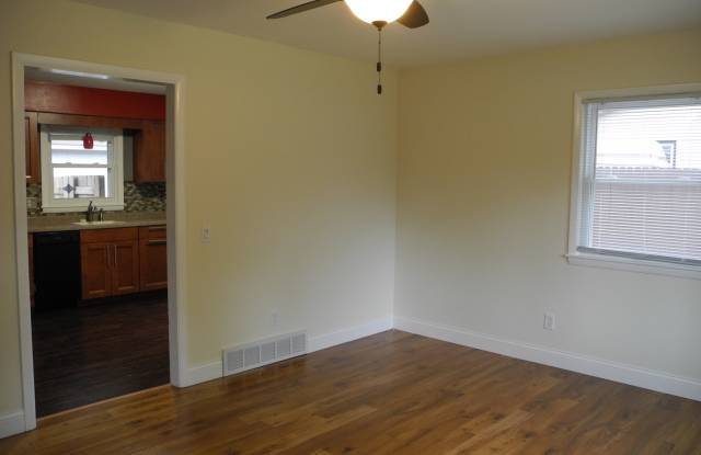2001 Sundstrom St Gallery 2