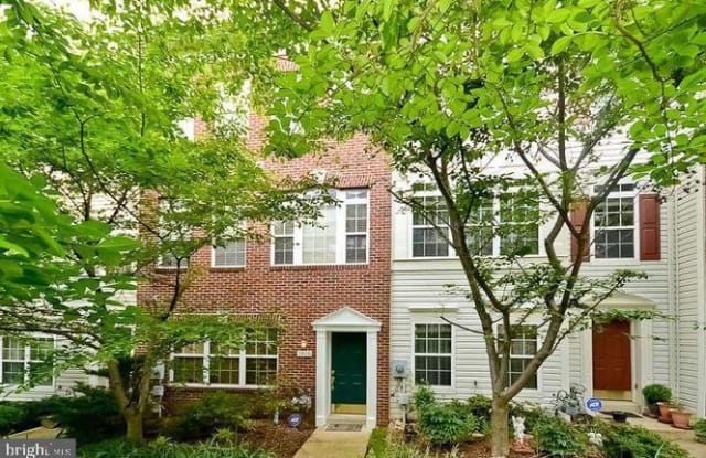 5408 SW CHEYENNE KNOLL PL - 5408 Cheyenne Knoll Pl, Lincolnia, VA 22312