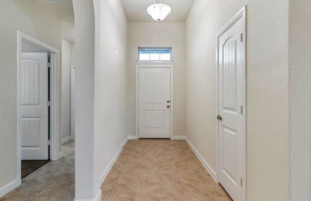 5104 Sugarcane Lane Gallery 2