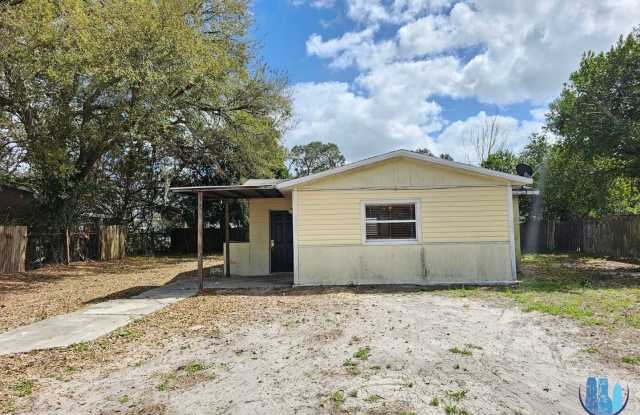 2 bedroom, 1 bath house for rent in Lakeland - Available NOW photos photos