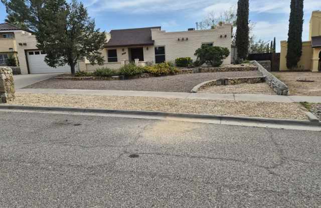 Beautiful 1-story southwestern-style home in west El Paso photos photos Beautiful 1-story southwestern-style home in west El Paso photos photos