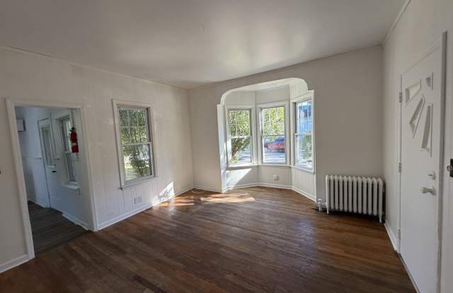 151 S Bridge Avenue Gallery 3
