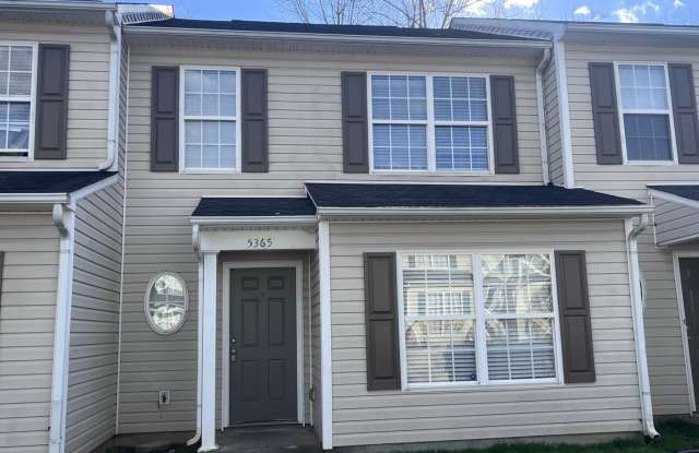 3 Bedroom 3 Bathroom Townhouse! photos photos