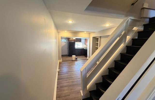 134 W AIRY Street Gallery 2