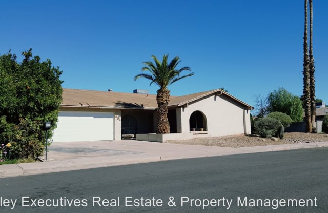 602 W Los Lagos Vista Ave - 602 West Los Lagos Vista Avenue, Mesa, AZ 85210