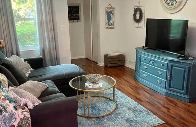 4304 LA RIVIERA Court Gallery 4