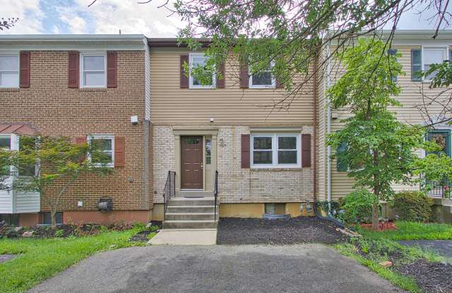 5329 Lake Cove Ct - 5329 Lake Cove Court, Hayfield, VA 22315