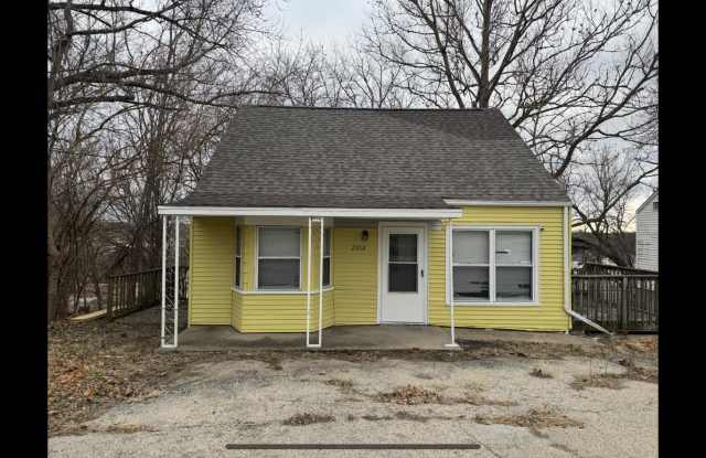 House in Peoria 3 BR / 2 BA Available Now photos photos