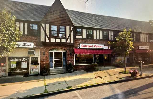 139 Croton Avenue Gallery 1