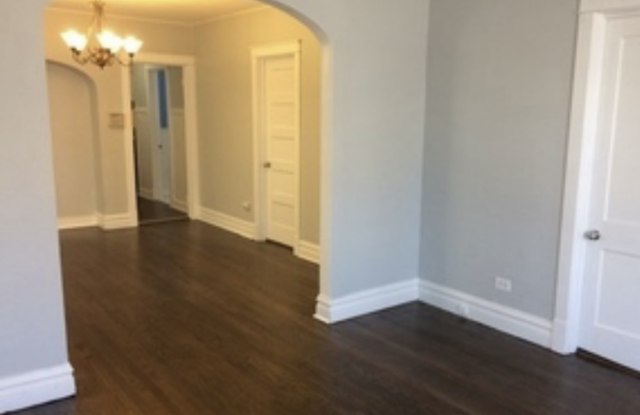 2304 North Kildare Avenue photos photos