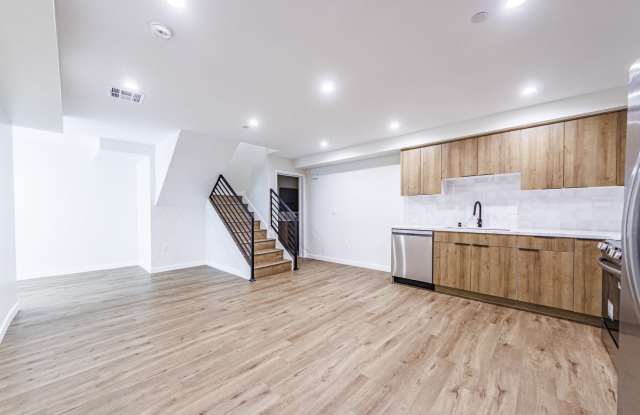 1857 Crenshaw Boulevard Gallery 1