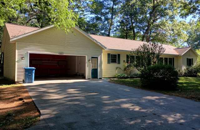 Grand Haven 3 Bed 2 Bath home for rent photos photos
