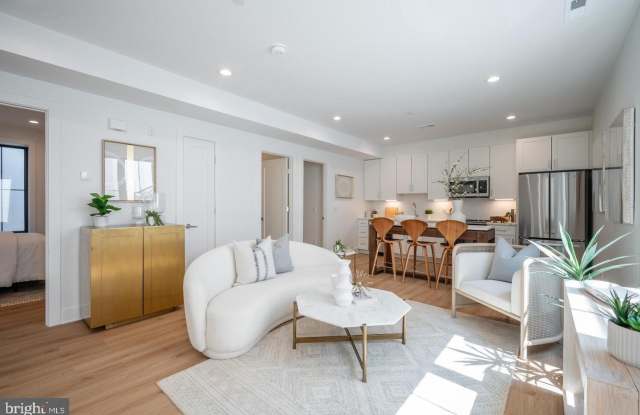 1228 BRENTWOOD Road NE unit: 001 photos photos