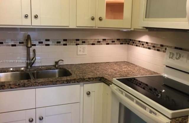 301 SW 135th Ave - 301 Southwest 135th Avenue, Pembroke Pines, FL 33027