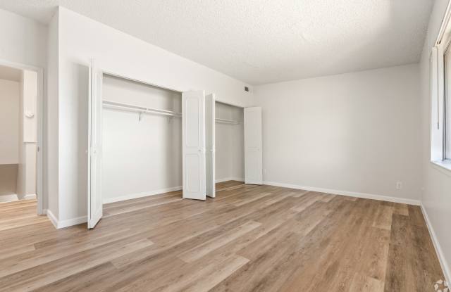 7240 East Parkway - C12 Gallery 3