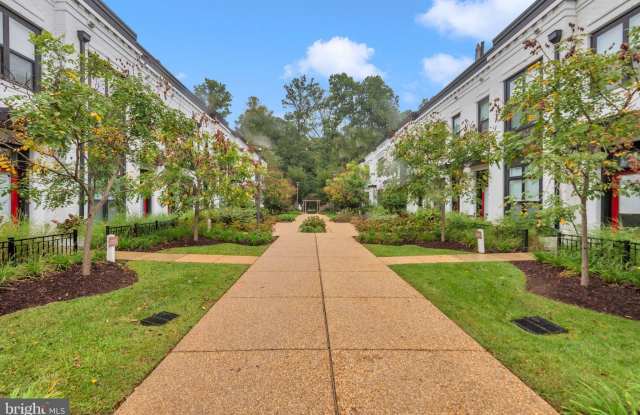 11326 EMERALD PARK Road Gallery 4