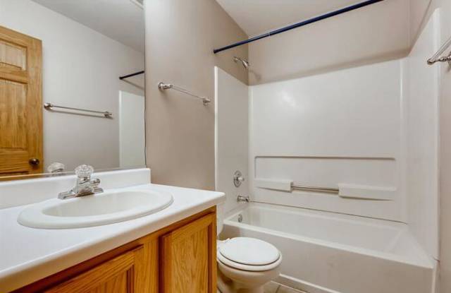 5520 Alexandria Drive Gallery 2