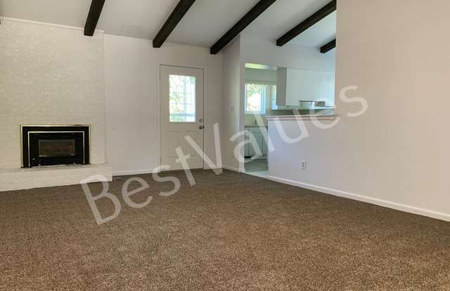 8055 E Bethany Pl Gallery 2