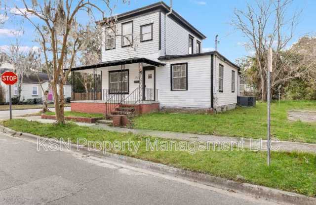 1921 Reynolds Street photos photos