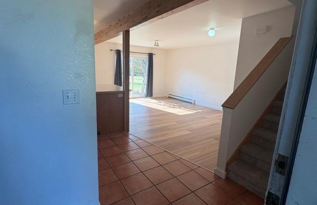 Classic 3 Bedroom 2 Bath Home with Attached 2 Car Garage! Gallery 3
