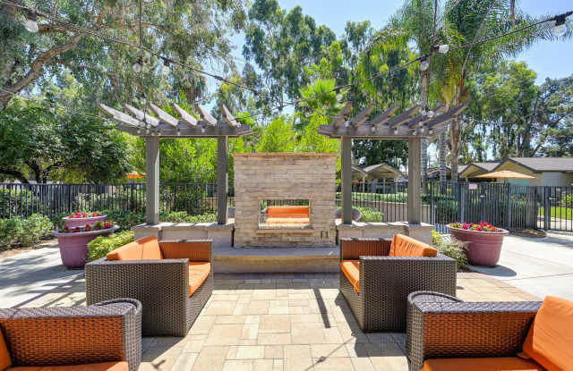 Pinewood Apartments Gallery 3