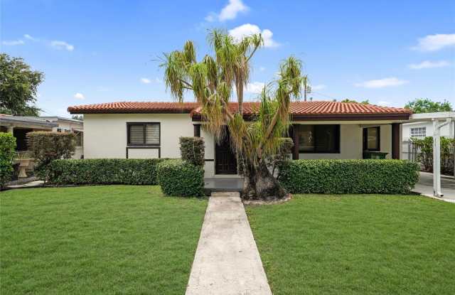 168 Southeast 9th Court photos photos 168 Southeast 9th Court photos photos