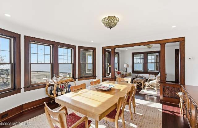 600 N Bayview Avenue Gallery 2