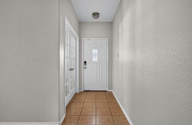 16222 Galloping Oak Gallery 4